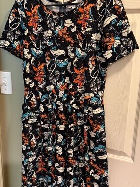 🍊 LuLaRoe "Amelia" Floral Short Sleeve Pleated Fit & Flare Dress - Large